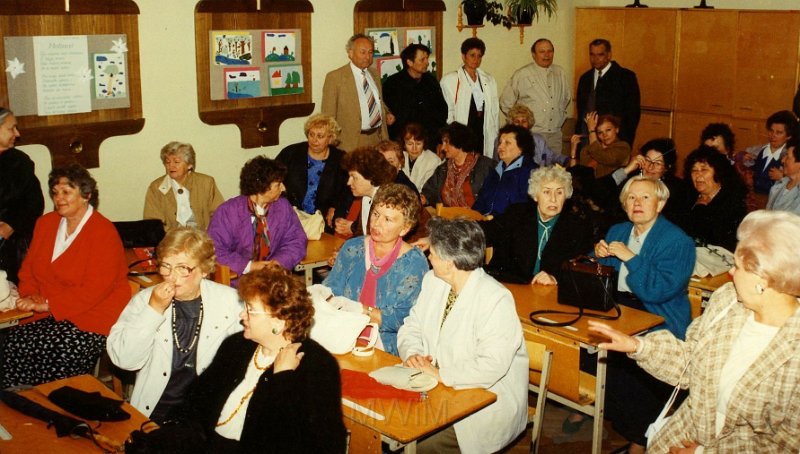 KKE 4578.jpg - Zjazd absolwentów (1954). Koleżanki Weroniki Kurmin (z domu Wojnicz), Wilno, 1999 r.